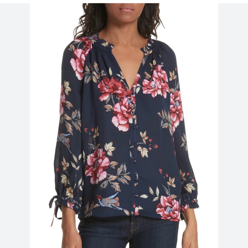 ✨Joie Navy V-Neck Pink Floral Pleated Blouse | Size Small✨